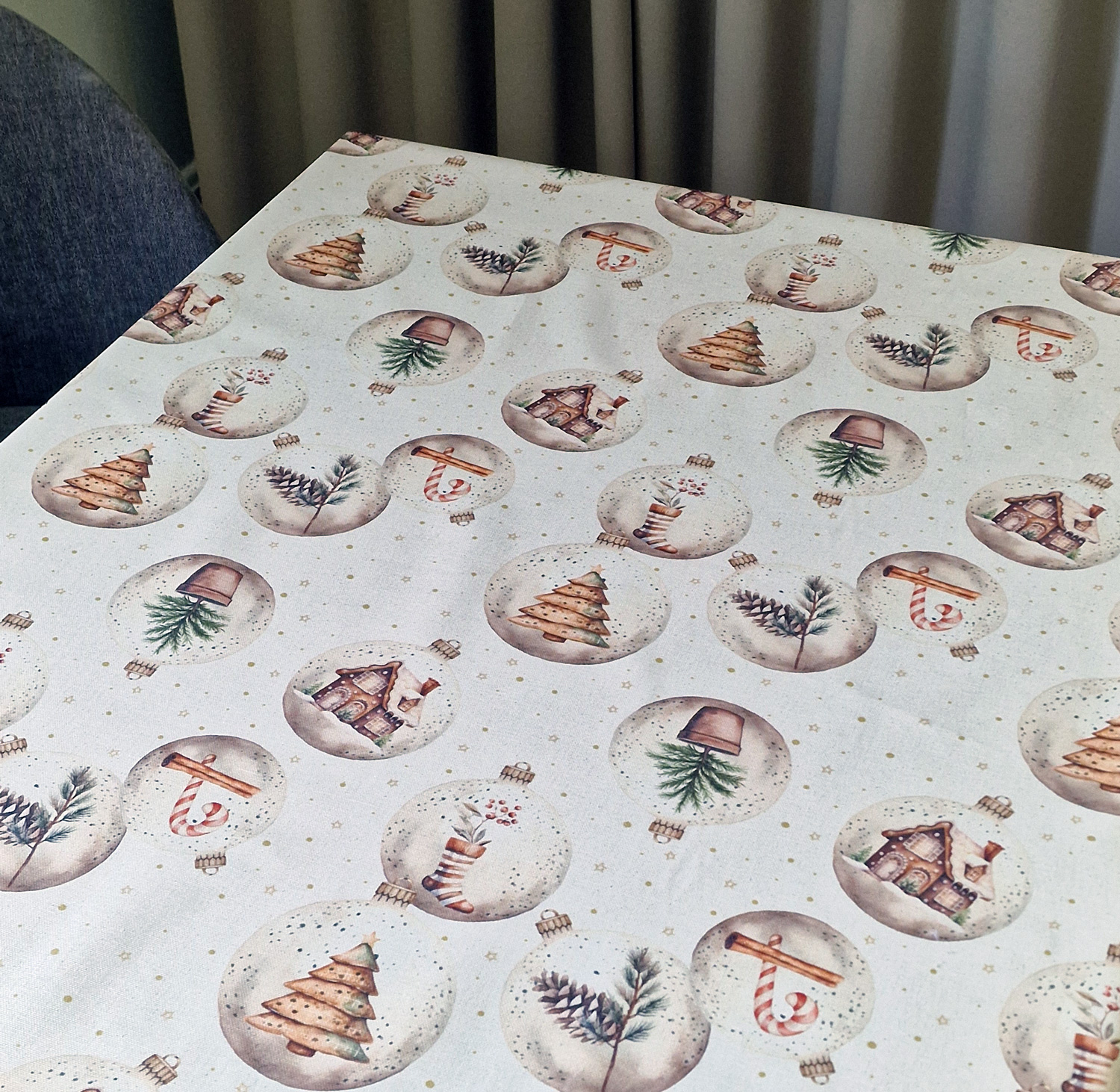 XMAS TINKLE TABLE CLOTH
