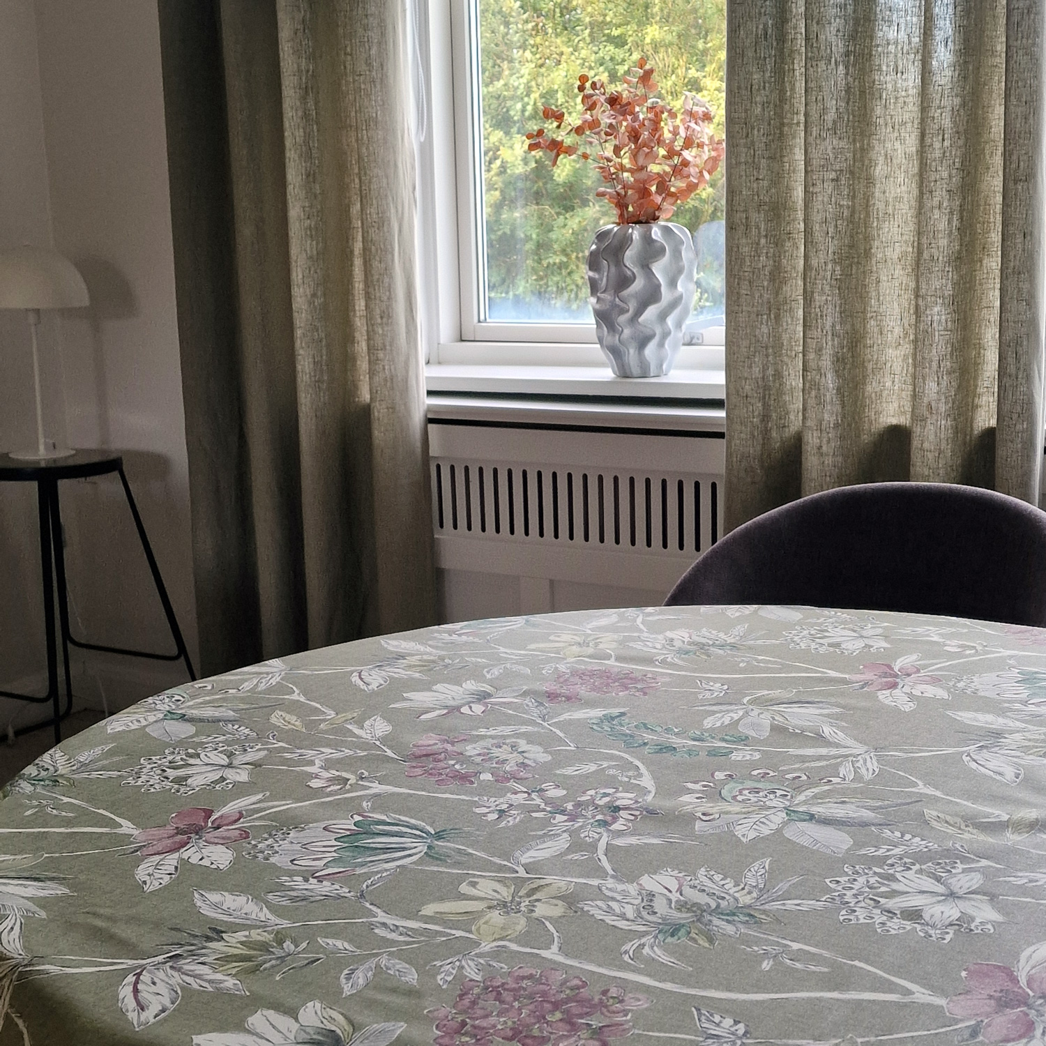 THEA TABLE CLOTH