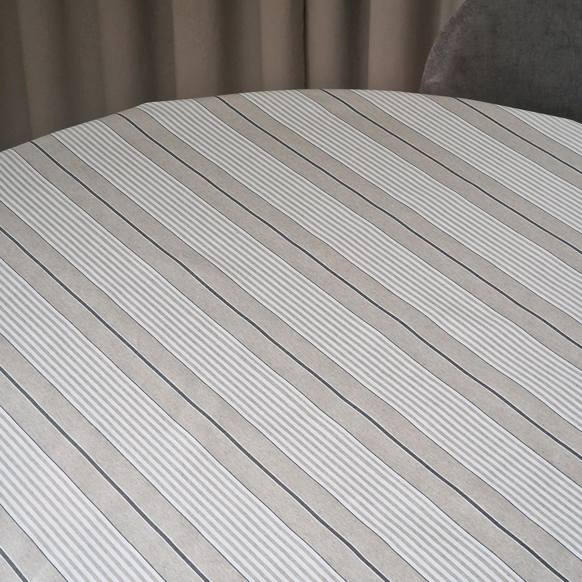 MULTI STRIPES TABLE CLOTH